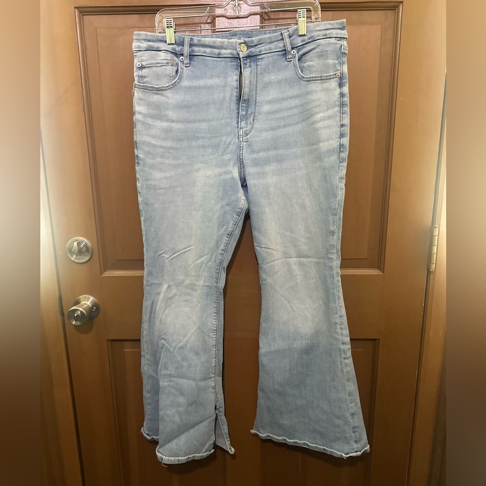 American Eagle Light Blue Women's Jeans